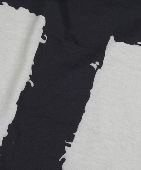 Solid Round Neck Printed Slim-Fit T-Shirt