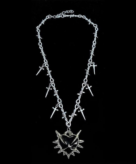 Vintage Dark Heart Thorn Metal Necklace