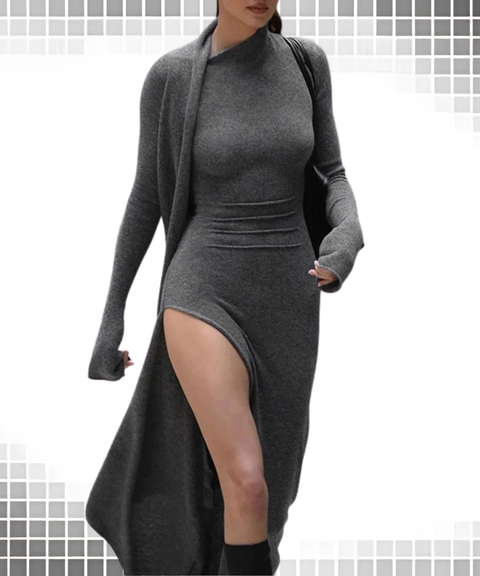Knitted long-sleeved slit dress