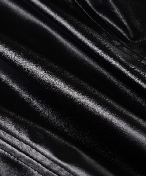 Slim-fit long-sleeved leather jacket