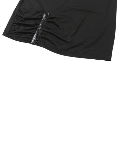 Long-sleeved off-shoulder bodycon dress with a hip flare