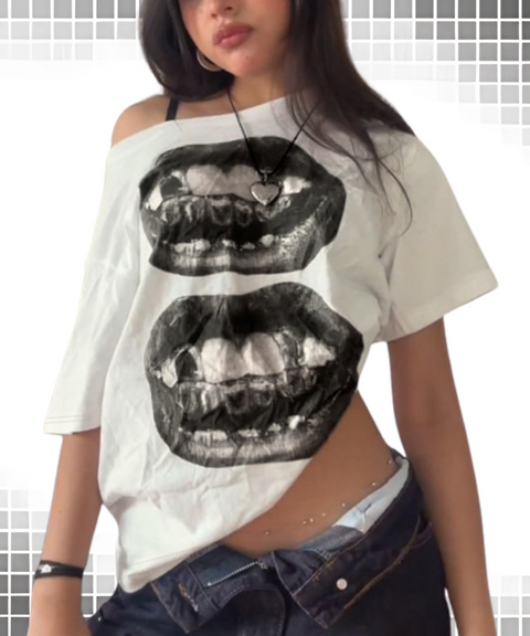 Lip print large neckline short sleeve top