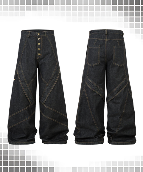 Loose-leg jeans with patchwork design