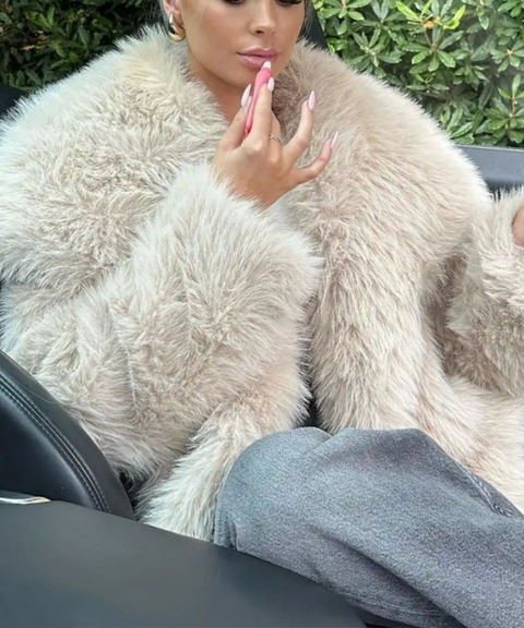 Winter long fur collar coat