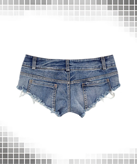 Low-waist ripped women's denim shorts