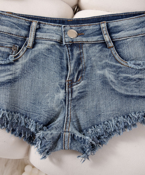 Low-waist ripped women's denim shorts