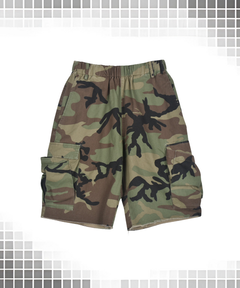 Camouflage Multi-Pocket Shorts